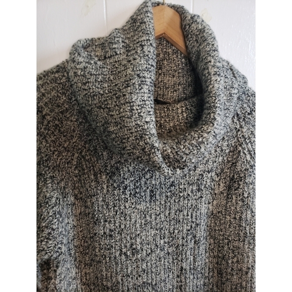 Forever 21 Knit Dress - Picture 3 of 9